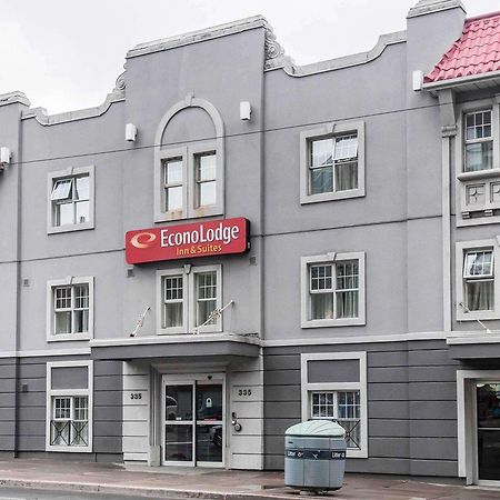 Econo Lodge Inn & Suites Downtown Торонто Экстерьер фото